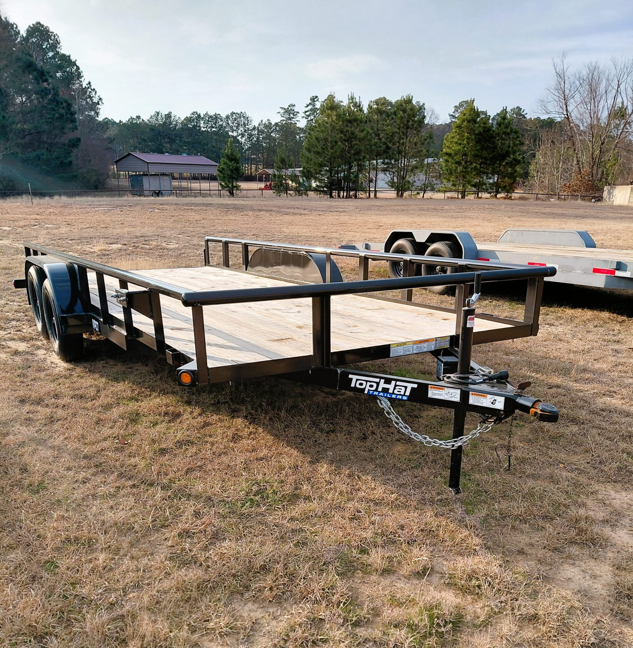 New Top Hat Trailer 18 X 83 MP Black