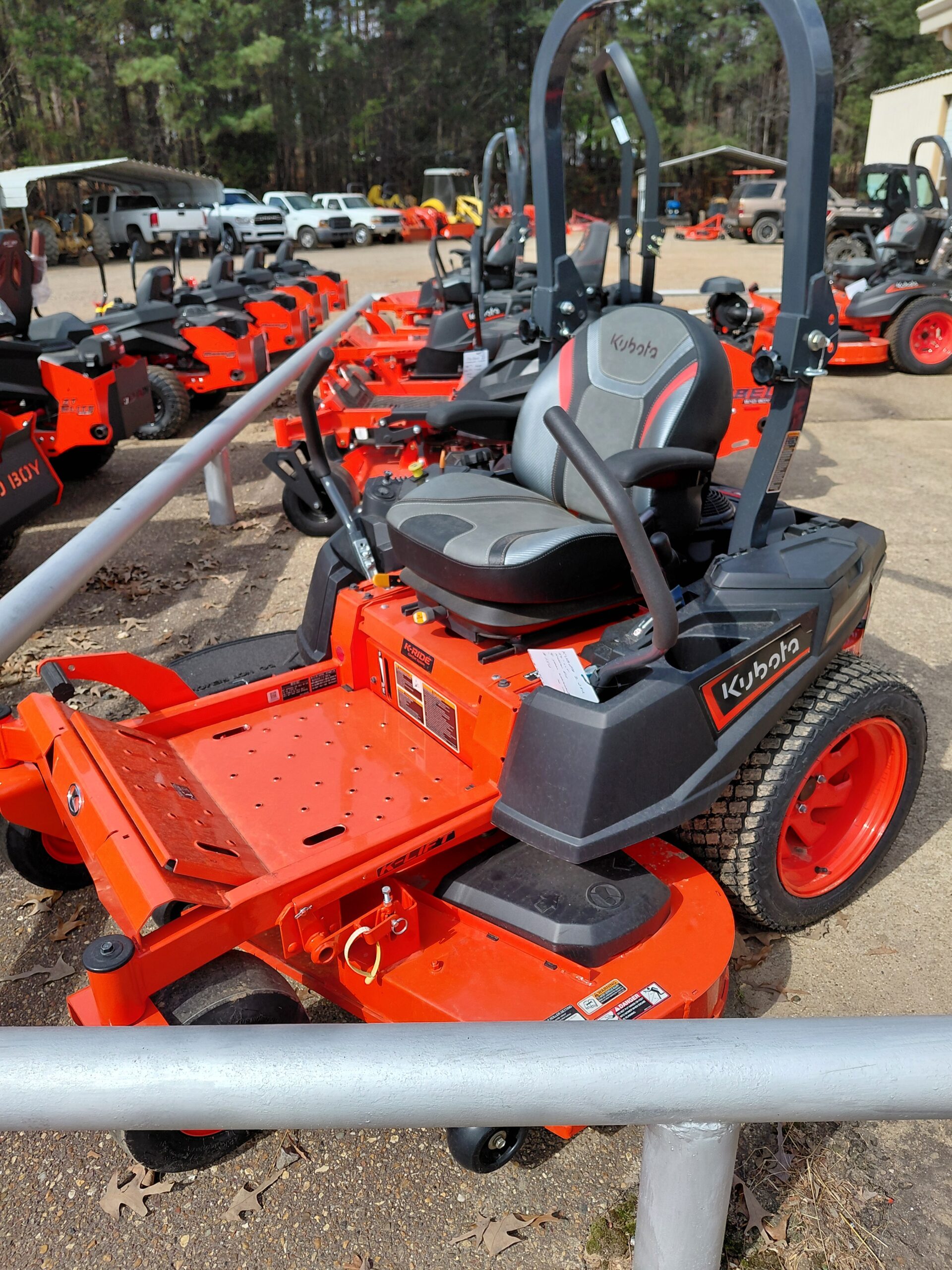 Kubota Z422-KWNC-54/Kawasaki - Fallin Tractor